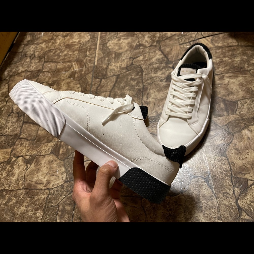 Yin~n~Yangs Shoe by Bershka